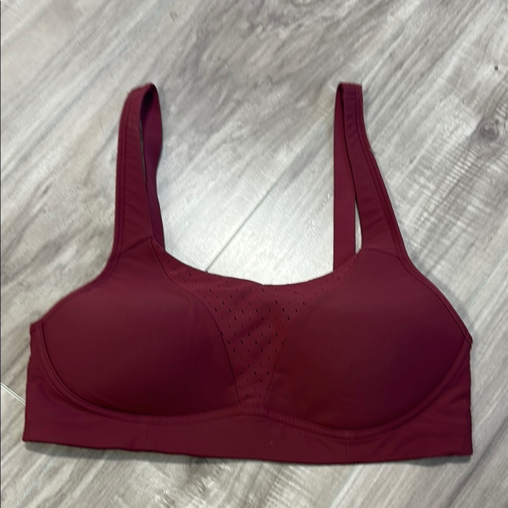 Lululemon Run Times Bra
High Support Women's Burgundy Bra